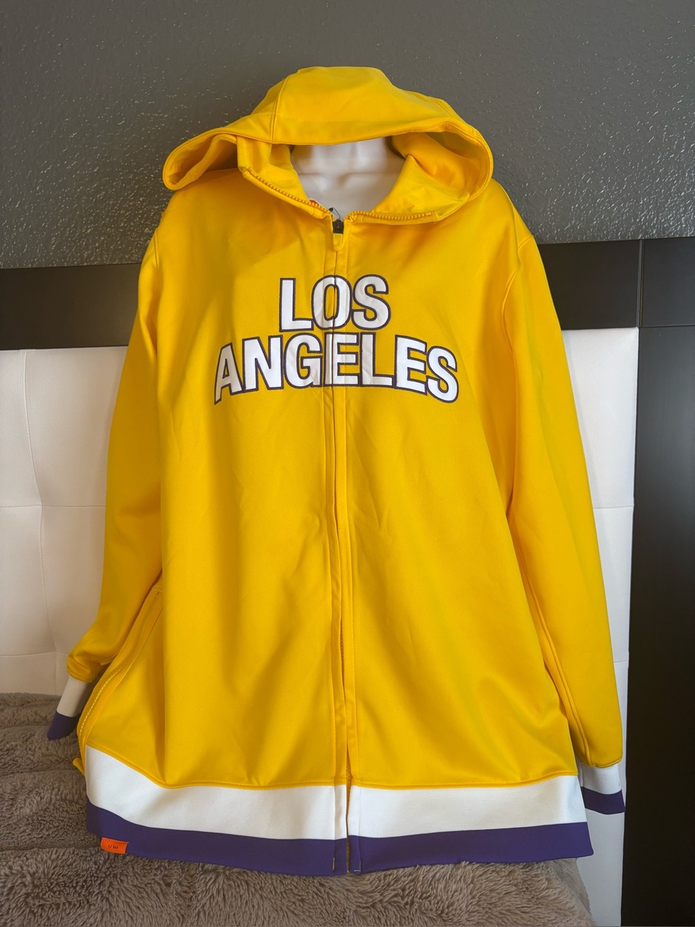 WNBA LOS ANGELES SPARKS NIKE PRACTICE HOODIE Dri-fit Yellow SIZE XL TALL NEW